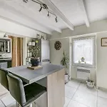 Tatil Evi Charming In Heart Of