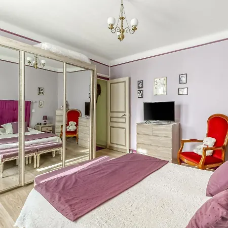 Charming Town Centre House With Garden * Dax