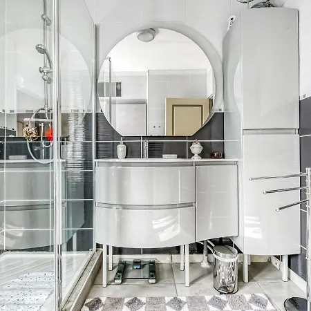 Charming Town Centre House With Garden Dom wakacyjny