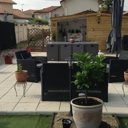 Dom wakacyjny Charming Town Centre House With Garden *