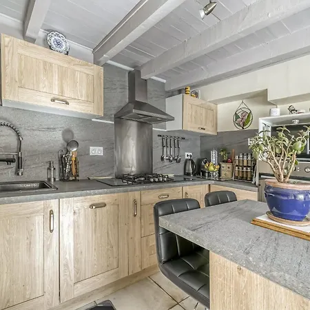 Charming In Heart Of * דקס